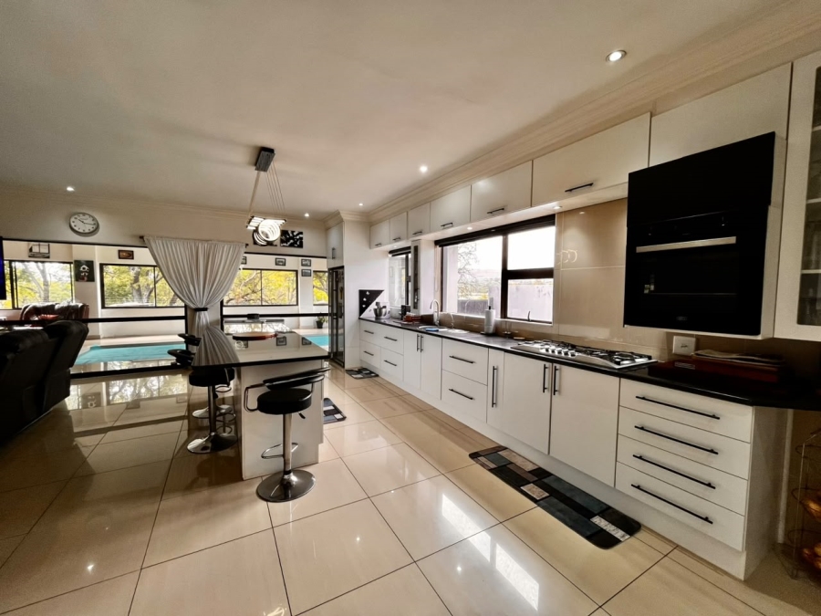 4 Bedroom Property for Sale in Buffelsfontein A H North West
